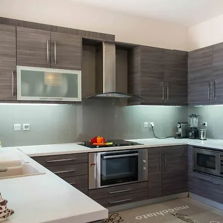 וילה Kivis Kivérion