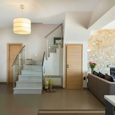 Kivis Villa